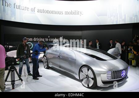 Las Vegas, NV, USA. 6th Jan, 2015. Mercedes-Benz F 015 Self-Driving Luxury Sedan Concept Car in attendance for 2015 International CES Consumer Electronics Show - TUE, Las Vegas Convention Center, Las Vegas, NV January 6, 2015. Credit:  James Atoa/Everett Collection/Alamy Live News Stock Photo