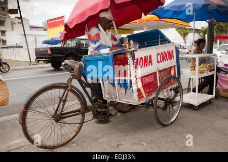 Mauritius, Quatre Bornes, St Jean Road, Mona Corona mobile ice cream vendor Stock Photo