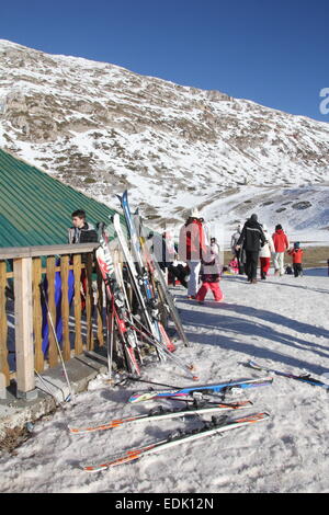 Campo Felice Ski Resort, Abruzzo, Italy. 6th January, 2015. Italians flock to the Campo Felice Ski Resort to enjoy the national Epiphany public holida Credit:  Gari Wyn Williams / Alamy Live News Stock Photo