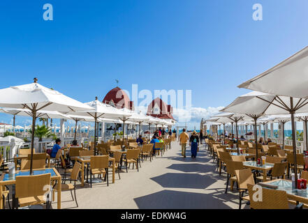 Pool bar and restaurant at the Hotel del Coronado, Coronado Beach, San Diego, California, USA Stock Photo