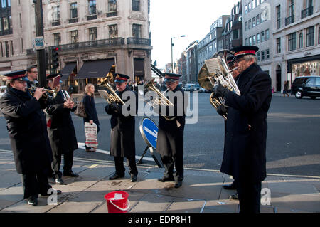 London. Christmas 2014. Salvation Army band playing in Regent Street Stock Photo