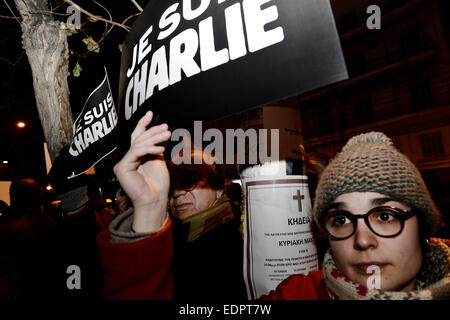 Thessaloniki, Greece. 8th Jan, 2015. Citizens of Thessaloniki in Northern Greece gather outside the French Institute in the center of the city to mourn for the victims and demonstrate against the Charlie Hebdo attack in Paris by Islamic extremists. © Giannis Papanikos/ZUMA Wire/ZUMAPRESS.com/Alamy Live News Stock Photo