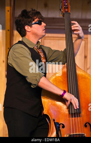 CARAVAN OF THIEVES performs at the 2014 FOUR CORNERS FOLK FESTIVAL - COLORADO Stock Photo