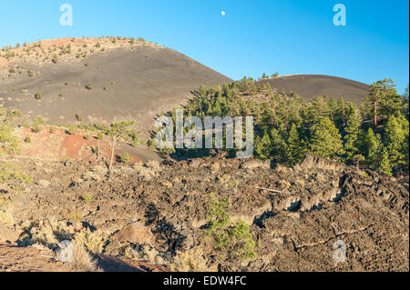 Sunset Crater, a volcanic cinder cone in Sunset Crater Volcano National Monument and the youngest volcano in the San Francisco v Stock Photo