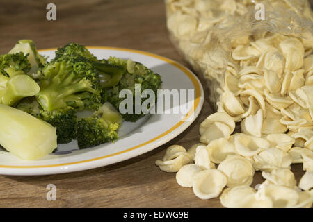 tasty Italian speciality: orecchiette typical pasta of the Apulia with broccoli Stock Photo