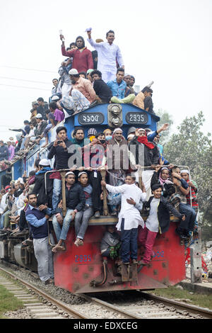 January 11, 2014. 11th Jan, 2015. Dhaka, Bangladesh ''“ Bangladeshi Muslim believers come to attend the Akheri Munajat (Biswa Ijtema) on the third day of the second largest congregation of Muslims at Tongi Railway station Dhaka, Bangladesh. The three day long Biswa Istema end on 11 January where 3 million people will participate from home and abroad. © K M Asad/ZUMA Wire/ZUMAPRESS.com/Alamy Live News Stock Photo