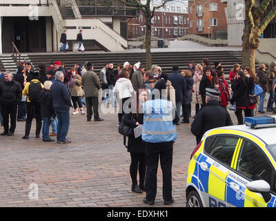 Portsmouth, UK. 11th January, 2015. There was a strong Police and emergency services presence as members of the French community and supporters met in Portsmouth Guildhall square to walk to Southsea seafront to show solidarity with the french newspaper Charlie Hebdo in the wake of the terrorist attack upon their offices in Paris. Credit:  simon evans/Alamy Live News