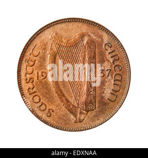 Vintage 1937 "One Penny" (Pingin) Irish coin, featuring Irish harp with the words "Saorstát Éireann" on the obverse side. Stock Photo