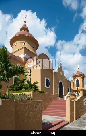 Dominikanische Republik, Südwesten, San Christobal, Kirche Nuestra Senora de la Consolacion, die der Diktator Trujillo 1946 im n Stock Photo