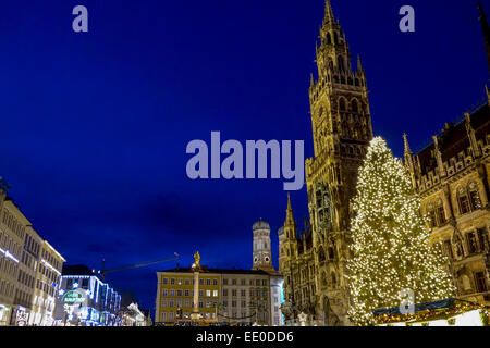 Christkindlmarkt, Weihnachtsmarkt am Münchner Marienplatz, Christmas Market at Marienplatz in Munich, Germany, Bavaria, Munich, Stock Photo