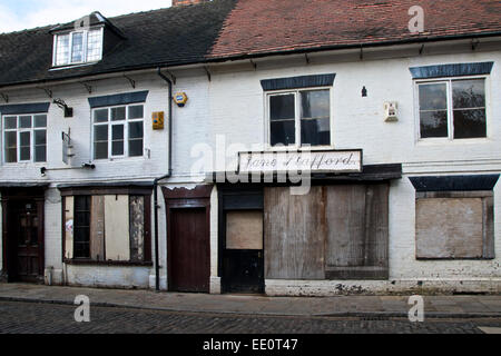 Old dilapidated shops in Atherstone Stock Photo