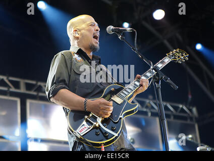 The Pixies Performing at 'Summer in the City' at Manchester Castlefield Bowl  Featuring: Joey Santiago Where: Manchester, United Kingdom When: 10 Jul 2014 Stock Photo