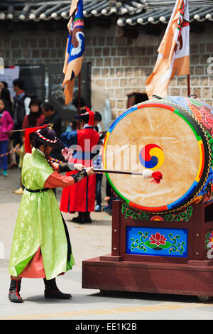 Drummer, Deoksugung Palace, Seoul, South Korea, Asia Stock Photo