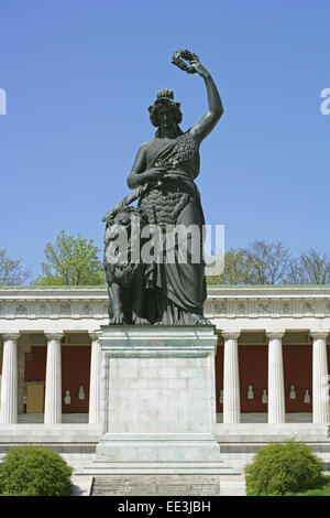 Allegorie, Bavaria, Bayerischer Loewe, Bayern, Bronze, Bronzeplastik, Denkmal, Deutschland, Ehrentempel, Eisenguss, Innenstadt, Stock Photo