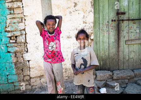 Children in front of the house in Mekele, Ethiopia, Arfika Stock Photo