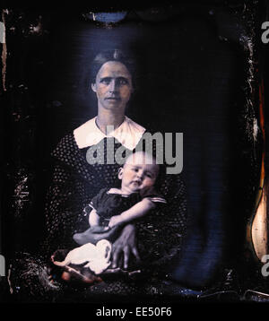 Mother and Child Portrait, Daguerreotype, circa 1850's Stock Photo