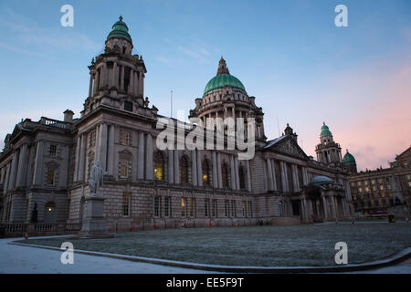 Belfast, UK, 14th January 2015. While the West of Northern Ireland had significant snow fall, Belfast got off with just a light flurry Credit:  Bonzo/Alamy Live News Stock Photo