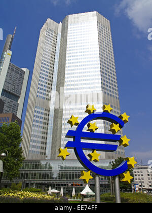 Deutschland, Hessen, Frankfurt am Main, Bankgebaeude, Eurotower, Eurozeichen, Europa, Metropole, Innenstadt, Bankenviertel, Euro Stock Photo