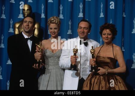 MIRA SORVINO with Nicolas Cage Kevin Spacey and Susan Sarandon at the 68th Academy Awards 1996.k4317lr. © Lisa Rose/Globe Photos/ZUMA Wire/Alamy Live News Stock Photo