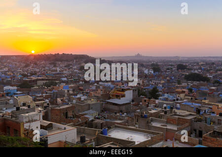 India, Rajasthan, Jodhpur, sunrise over the old city with Umaid Bhawan Palace in the distance Stock Photo
