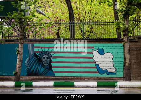 Graffiti outside the former US embassy compound in Tehran, Iran Stock Photo