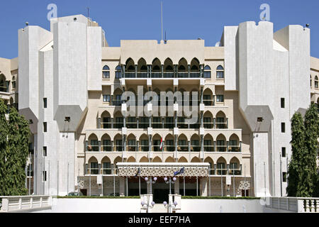 Sultanat Oman Muscat Maskat Masquat Reisen Hotel Al-Bustan Palace Arabische Halbinsel Naher Osten Sultanat Ausflugsziel Sehenswu Stock Photo