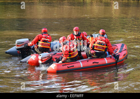 Volunteers from Teesdale and Weardale search & mountain rescue team search the river Wear for a missing person. Stock Photo