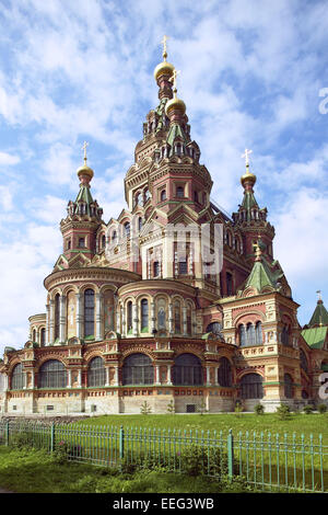Russland St. Petersburg Peterhof Petrodworez Sommer Palast Palaeste