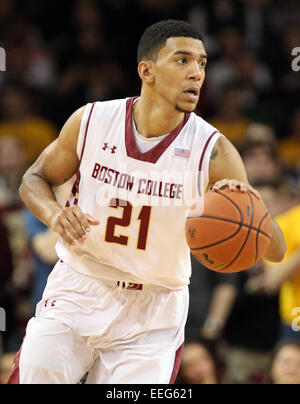 Massachusetts, USA. 17th Jan 2015.  Boston College Eagles guard Olivier Hanlan (21) in action during an NCAA basketball game between the Virginia Cavaliers and Boston College Eagles at Conte Forum in Chestnut Hill, Massachusetts. Virginia defeated Boston College 66-51.  Credit:  Cal Sport Media/Alamy Live News Stock Photo
