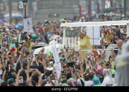 Manila, Philippines. 18th Jan, 2018. Pope Francis waves at the crowd in Quirino Grandstand, Rizal Park in his closing mass on January 18, 2015. The mass was attended by an estimate of 6-7 million people. Photo by Mark Cristino. Credit:  Mark Fredesjed Cristino/Alamy Live News Stock Photo