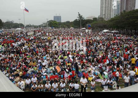 Manila, Philippines. 18th Jan, 2018. A general view of the crowd in Quirino Grandstand, Rizal Park attending Pope Francis' closing mass on January 18, 2015. The mass was attended by an estimate of 6-7 million people. Credit:  Mark Fredesjed Cristino/Alamy Live News Stock Photo