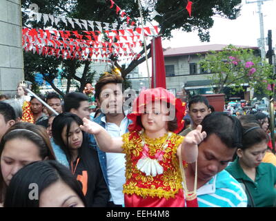 Manila, Philippines. 18th Jan, 2015. Thousands of Roman Catholic devotees flock at Tondo Church bringing their statues of Sto. Nino or Infant Jesus for the annual Feast of the Infant Jesus, where it coincides with the last holy mass of Pope Francis at the Quirino Grandstand. Credit:  Sherbien Dacalanio/Pacific Press/Alamy Live News Stock Photo