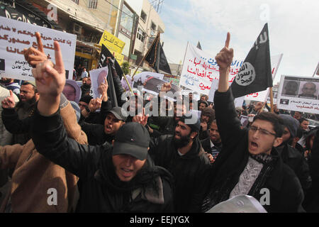 Jan. 19, 2015 - Gaza City, Gaza Strip, Palestinian Territory - Palestinian Salafists shout during a protest against satirical French weekly magazine Charlie Hebdo's cartoons of the Prophet Mohammad, in Gaza city January 19, 2015. Dozens of Jihadist Salafi men rallied in Gaza on Monday to condemn continued publication by French satirical magazine Charlie Hebdo of cartoons deemed offensive to Islam's Prophet. Charlie Hebdo published a picture of Mohammad weeping on its cover last week after gunmen stormed its offices in Paris, killing 12 people. The gunmen said the attack was revenge for cartoon Stock Photo