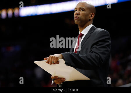 New Orleans Pelicans head coach Willie Green points to his players in ...