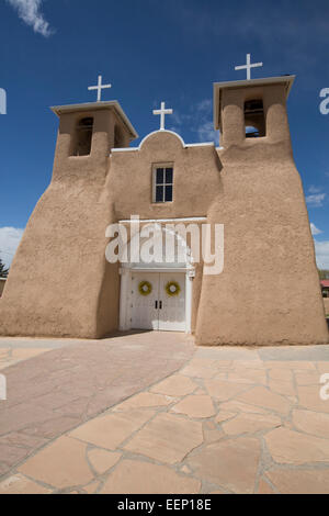 San Francisco de Asis Mission Church (built between 1772 and 1816), Ranchos de Taos, New Mexico, USA Stock Photo