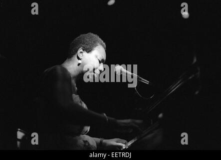 Nina Simone singing in Ronnie Scott club 1983 Stock Photo