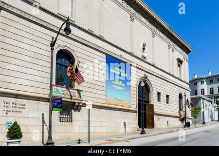 The North Charles Street (Washington Place) entrance to the Walters Art Museum, Mount Vernon district, Baltimore, Maryland, USA Stock Photo