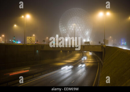 Belfast, UK. 21st January, 2015. UK Weather: RISE sculpture by Wolfgang Buttress in the distance above the Westlink motorway. Dense fog descended on Belfast reducing visibility to 100 metres in places Credit:  Bonzo/Alamy Live News Stock Photo
