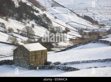 Colour Angram barn in Winter