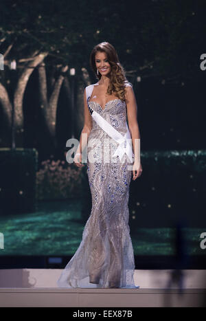 Miami, FL, USA. 21st Jan, 2015. Miami, FL - Jan 21: Desiree Cordero walks on stage during the 2015 Miss Universe Pageant event at FIU Arena on January 21, 2015 in Miami, FL. © Andrew Patron/ZUMA Wire/Alamy Live News Stock Photo