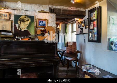 Laurie Lee's favourite pub, The Woolpack in Slad, Gloucestershire Stock Photo