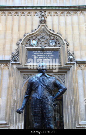 William Herbert statue, Old Schools Quad, Bodleian Library, Oxford, Oxfordshire, England, Great Britain United Kingdom UK Europe Stock Photo