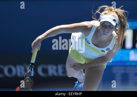 Melbourne, Australia. 24th January, 2015. Australian Open Tennis from Melbourne Park. Elina Svitolina of Ukraine returns a shot in her match against Serena Williams of the USA on day six of the 2015 Australian Open at Melbourne Park, Melbourne, Australia. Credit:  Action Plus Sports Images/Alamy Live News Stock Photo