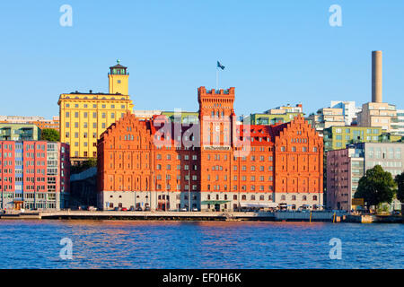 Sweden, Stockholm - Saltsjoquarn and new apartment buildings by the sea. Stock Photo