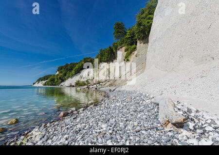 Chalk cliffs on shore of the Baltic Sea on the island Ruegen (Germany). Stock Photo