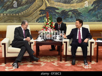 (150126) -- BEIJING, Jan. 26, 2015 (Xinhua) -- Chinese Vice President Li Yuanchao (R) meets with former Italian Prime Minister Romano Prodi in Beijing, capital of China, Jan. 26, 2015.  (Xinhua/Rao Aimin) (yxb) Stock Photo