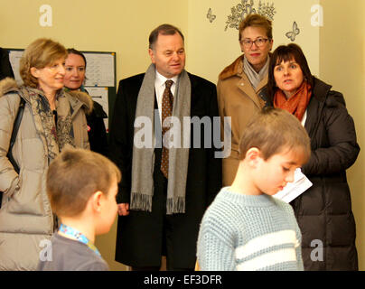 Norwegian parliament head Olemic Thommessen (centre), who is visiting the Czech Republic, declined to comment on the case of two sons taken from their Czech parents in 2011 by the Norwegian child welfare service. Thommessen said that this problem should be solved with the Foreign Ministry in Steti, Czech Republic, January 26, 2015 where he visits a press conference focusing on social exclusion and Government agency for social inclusion. Pictured second from right is the Norwegian ambassador to the Czech Republic Siri Ellen Sletner. (CTK Photo/Ondrej Hajek) Stock Photo