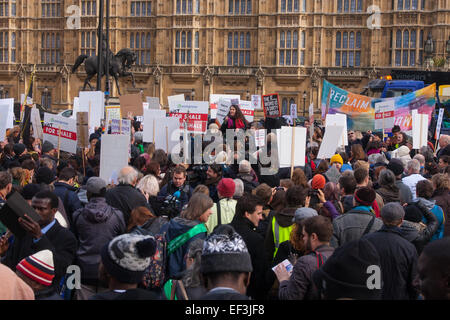 Westminster, London, UK. 26th January, 2015. As parliament is set to vote on fracking laws Credit:  Paul Davey/Alamy Live News Stock Photo