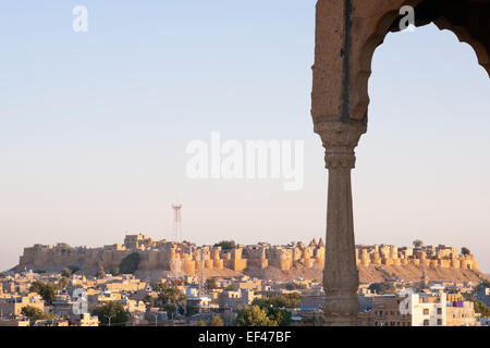 Jaisalmer, Rajasthan, India. Jaisalmer Fort and the town seen from Vyas Chhatris cenotaphs Stock Photo
