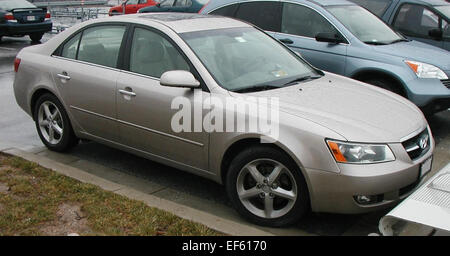 06 07 Hyundai Sonata 2 Stock Photo